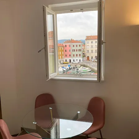 Al Fronte Mare Suites Apartments Muggia Exterior photo