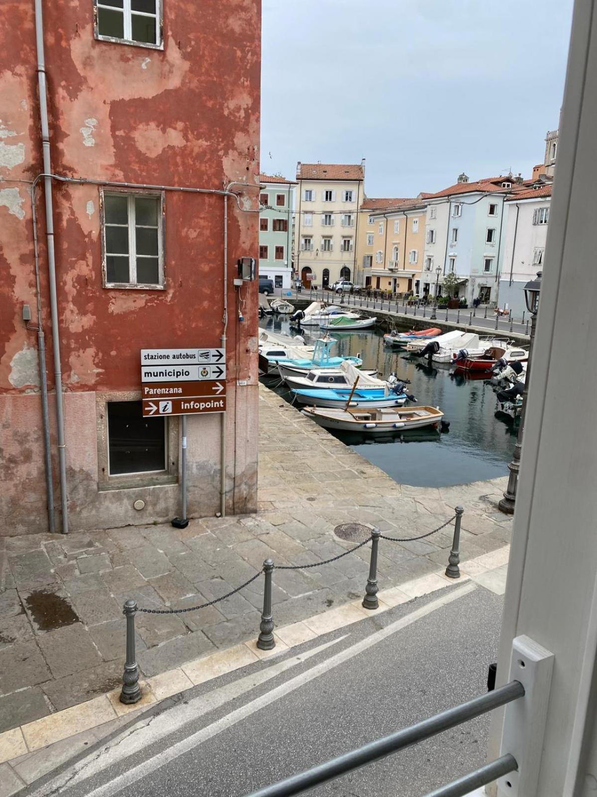 Al Fronte Mare Apartment
